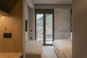 Gallery Thumbnail 1